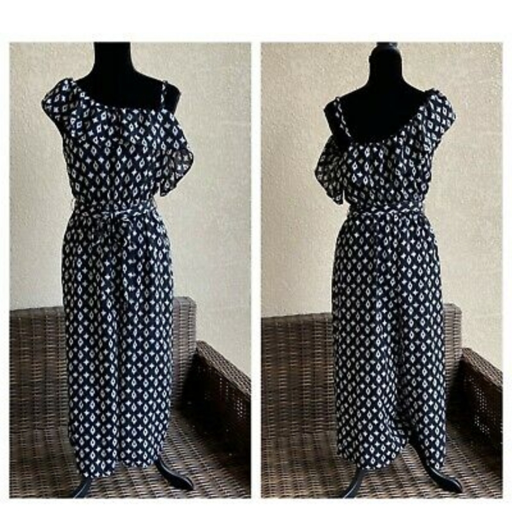 **Never Worn** Romper/jumpsuit